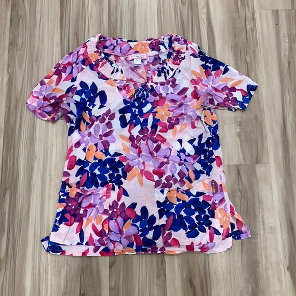 Koi Multi Colored Floral Scrub Top - Medium